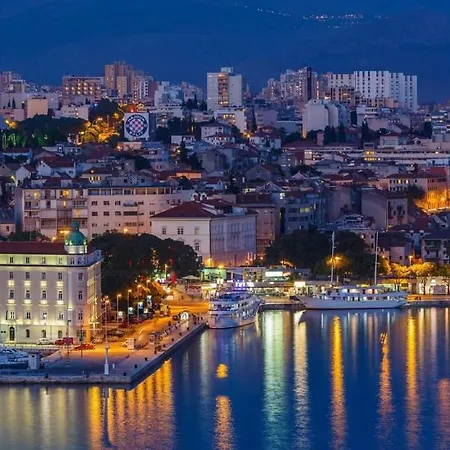 Apartments Lux Lariva, Center Of Split Exterior photo